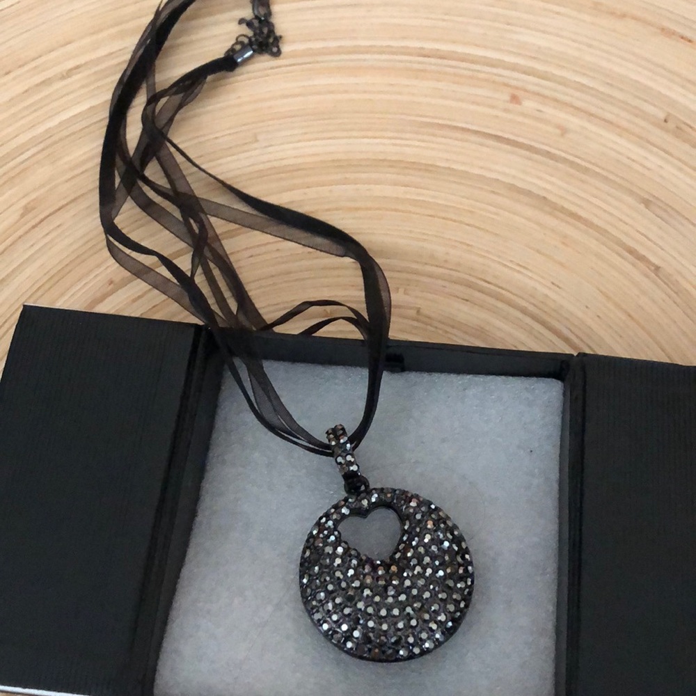 Double-sided necklace